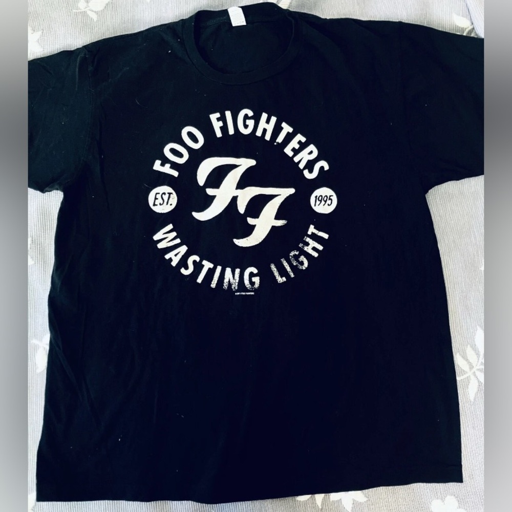 Foo Fighters 2011 Wasting Light Tour Tshirt concert merch Men’s Sz L NEW